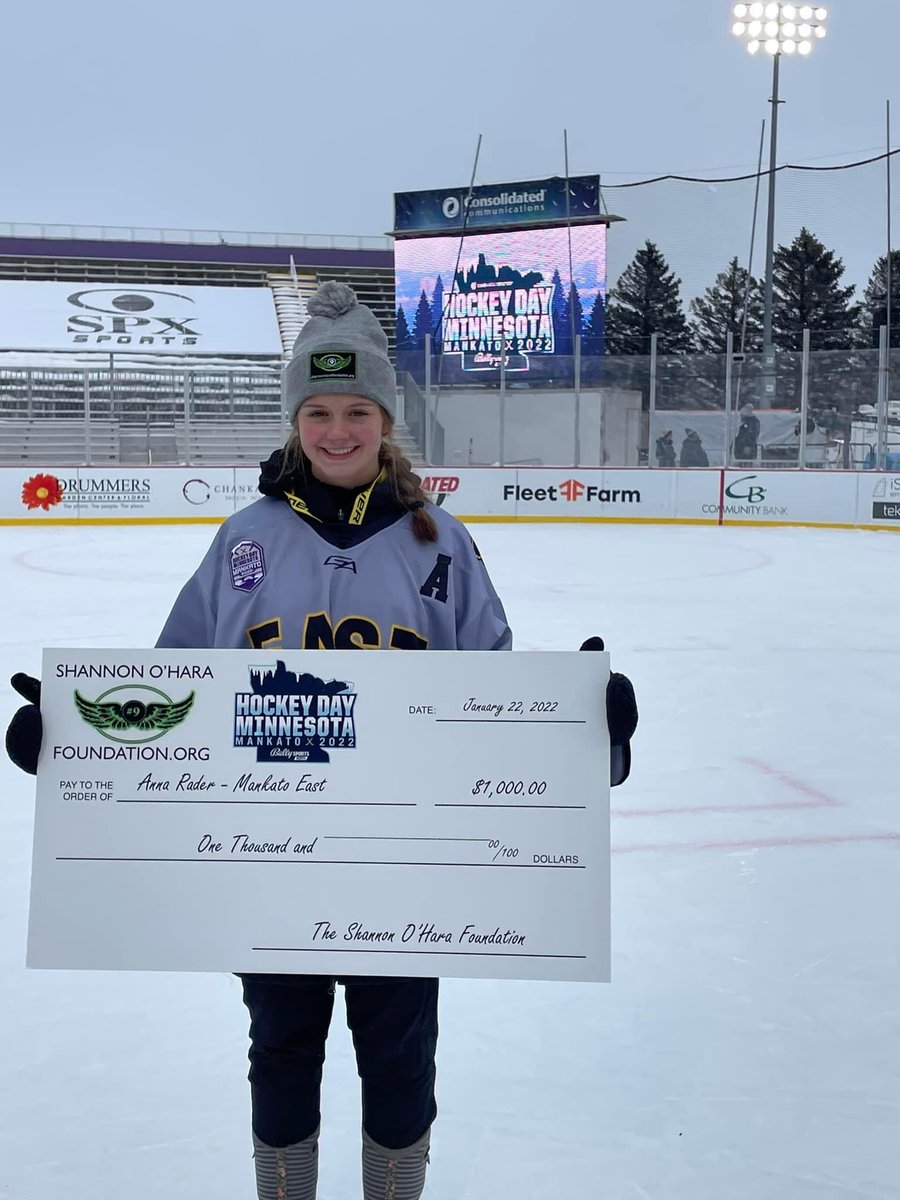 mehshockey's tweet photo. Lots to be proud of for #33 Anna Rader! Anna was voted the top performer of the week on @girlshockeyhub for her performance! 

She was also awarded the Shannon O’Hara Scholarship at #HDM22. We are so lucky so have such a great leader on and off the ice. Congrats Anna! https://t.co/ooN0e4JL2g