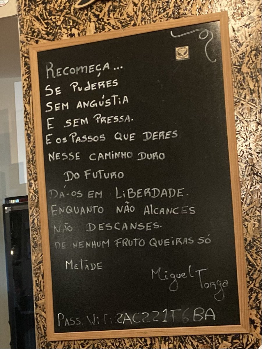 Waar je ook bent voor alle ondernemers zijn het zware tijden. Dit gedicht- in ons favoriete restaurantje in Arganil 🇵🇹- is volgens de eigenaren zo passend bij deze (Corona) tijd. 

Ik vind jullie moedig - alle ondernemers overal in de wereld - ik wens jullie alle moed en goeds🙏.