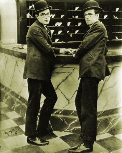 analgesicsleep's tweet photo. How I am just learning about the existence of Gaylord Lloyd?! #SilentComedyWatchParty #SCWatchParty #SilentFilm #GaylordLloyd #HaroldLloyd https://t.co/YLaGEtBsgG