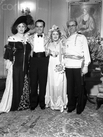 analgesicsleep's tweet photo. How I am just learning about the existence of Gaylord Lloyd?! #SilentComedyWatchParty #SCWatchParty #SilentFilm #GaylordLloyd #HaroldLloyd https://t.co/YLaGEtBsgG