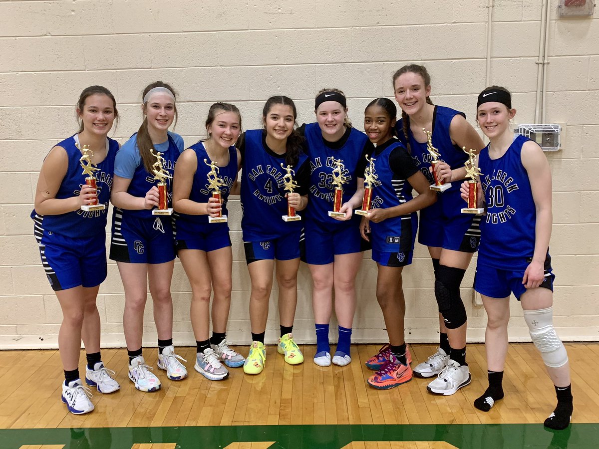 👏👏 Congratulations to 8th Grade Blue on winning the championship at the Greenfield Sweetheart Classic! 🏆💙