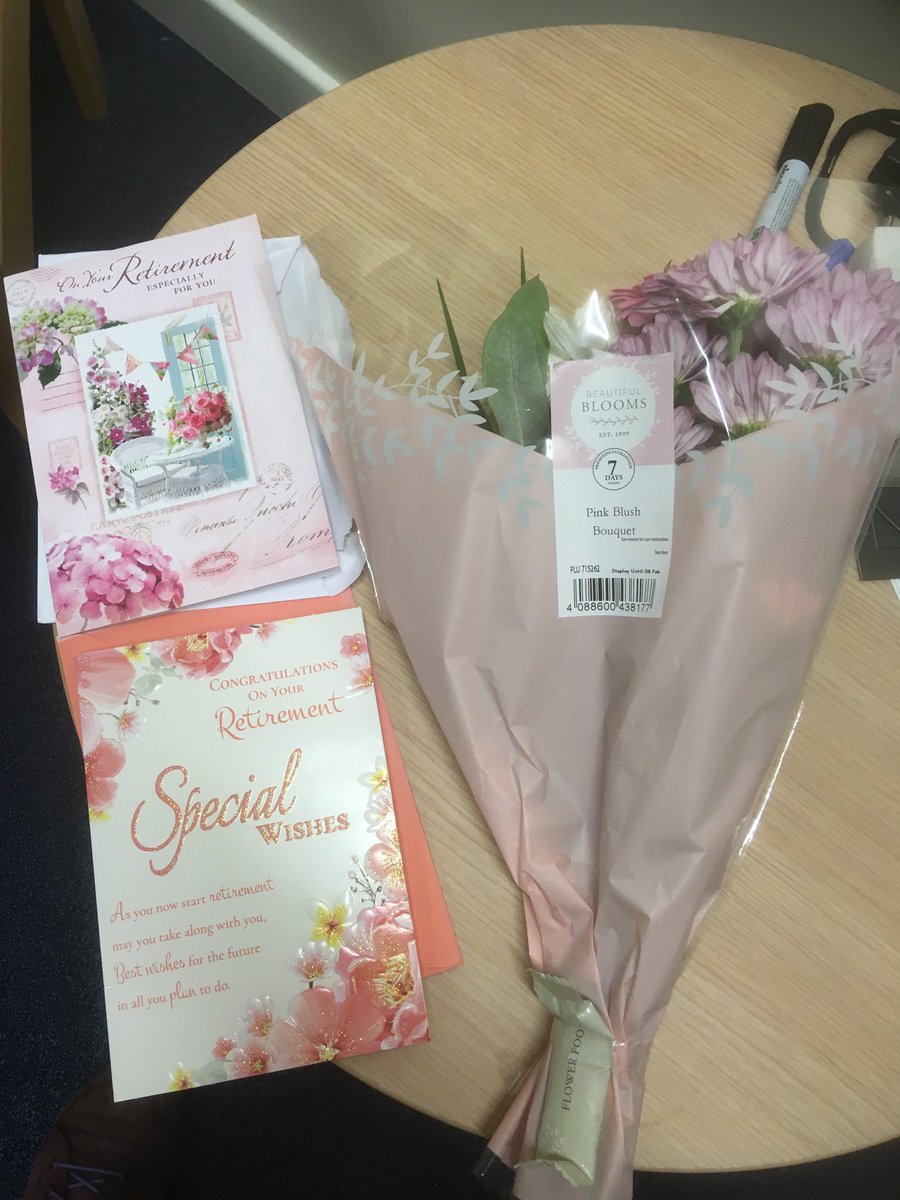 pollykaiser's tweet photo. Trying to Get my head around this retirement malarkey. @karen_maneely @ChrisMurrayAD Flowers from my last client & valued colleague @kaymiller72 last week beginning to bring it home. thank Kay been gr8 to work with you & others on Oldham #EOLC board. @fionaDmurphy @OldhamCO_NHS https://t.co/SDmyUt1z7G