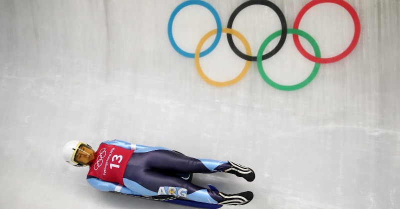 juegosolimpicos's tweet photo. PyeongChang 2018 ✔︎
En la próximas horas... #Beijing2022 

Es el turno de Verónica Ravenna 🇦🇷 en #Luge individual. Conoce su historia, experiencia y expectativas antes de su debut.

🗓 Hoy, 7 de febrero
🇦🇷 08:50 am

#JuegosOlímpicos