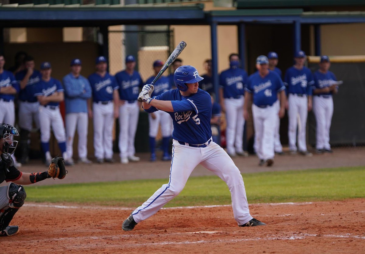 5 days till GAMEDAY featuring another super senior #5 <a href="/connorellefson/">Connor Ellefson</a> #GoHawks