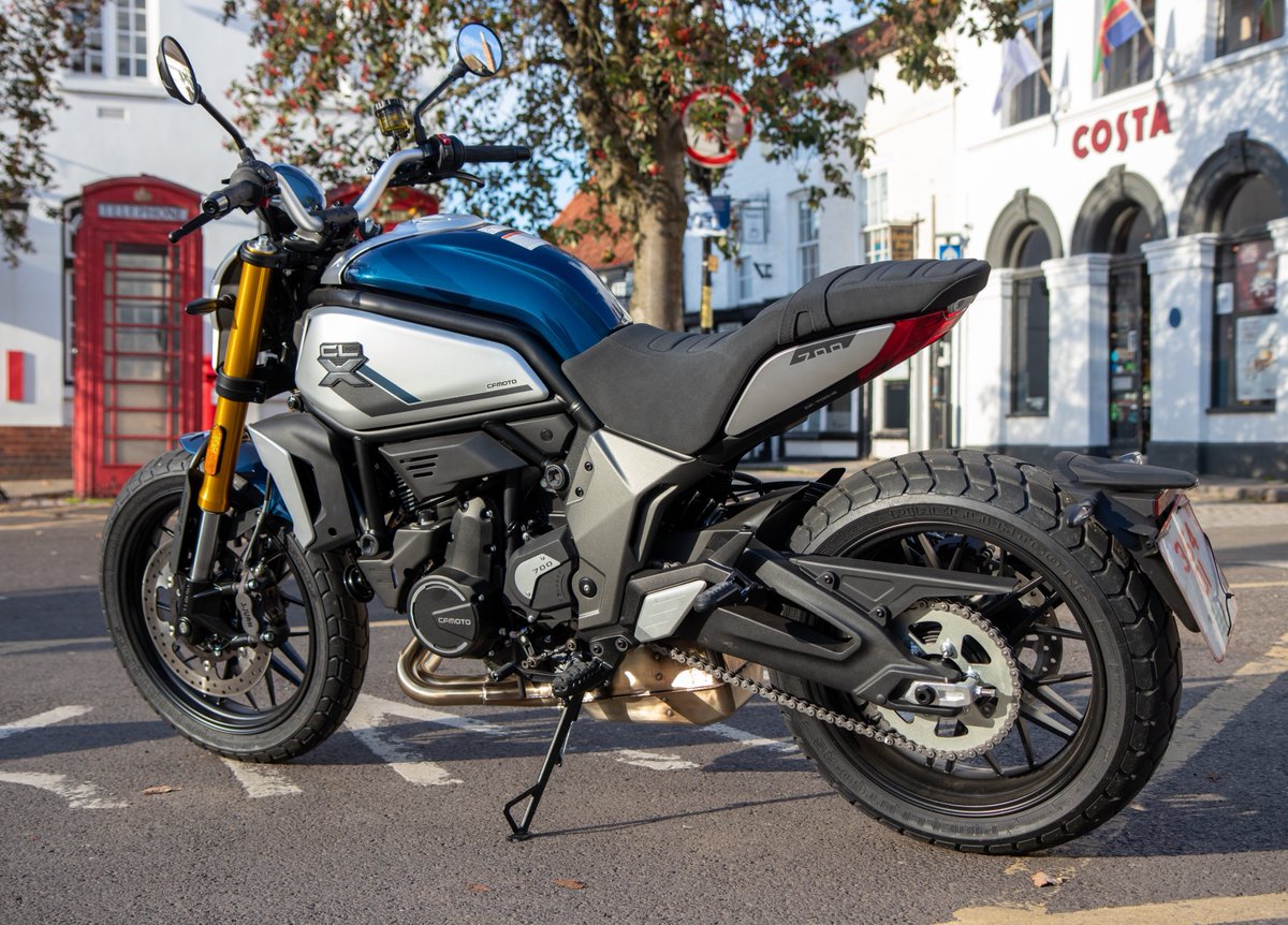 cfmotouk's tweet photo. The CFMOTO 700CLX, looks good, doesn't it!
Bosch electronics (inc. ECU), Pirelli tyres, J Juan brakes, dual riding modes, slipper clutch, cruise control, Austrian design, 4-year warranty. £6,299...
#cfmoto #motorcycles #motorcycle #700clx #heritage https://t.co/t99Qk5PzF4