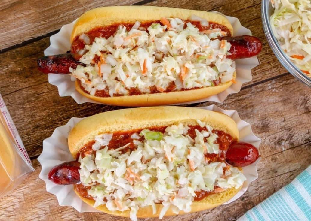 RustyDogz's tweet photo. Carolina Slaw Dog 🌭🌭 https://t.co/jZMQvUDYsD