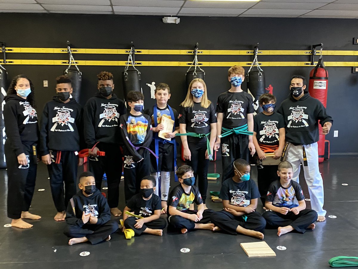 R. McLelland-Crawley 🌻 tweet media