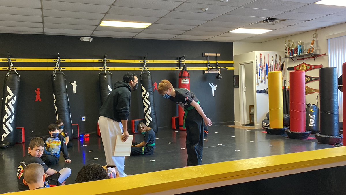 R. McLelland-Crawley 🌻 tweet media