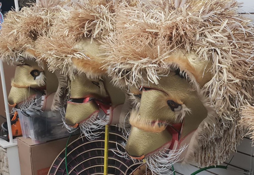 HighSheriffIOW's tweet photo. A tantalising glimpse of a real treat to come as @Shademakersclub get ready to put on an amazing show at HM The Queens Platinum Jubilee Pageant  in June - extra exciting as they want to bring it home to the IoW - not least to help celebrate 100 years of Newport Carnival ! https://t.co/SWRzCjbiSV