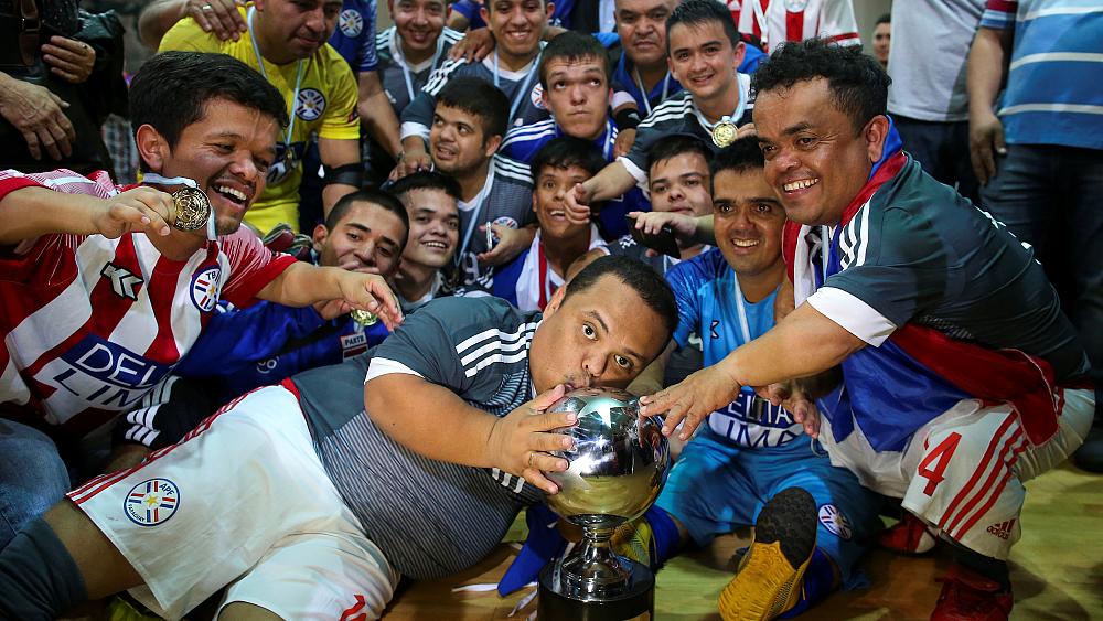 arifernandezb's tweet photo. La última gran alegría que nos brindó una selección paraguaya! https://t.co/XDnXu5jaaY