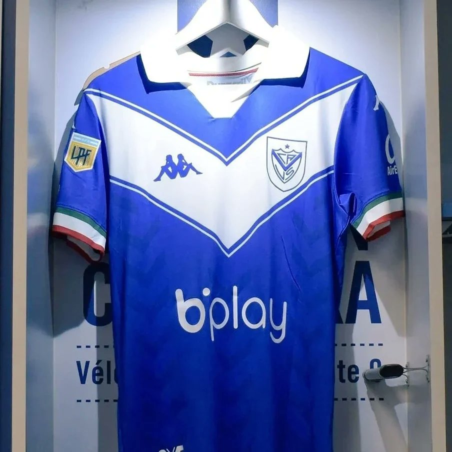 ElGritoVelezano's tweet photo. No te olvides! SORTEO

Ganate esta hermosa camiseta de #Vélez, gentileza de @velezwinograd. 

Para participar:
1- Seguí a @ElGritoVelezano
2- RT 
3- Suscribite a nuestro canal https://t.co/hrQG6XMdmc 

Sorteo jueves próximo. 

Lo mejor está en Carhue 102

Mandales Wp 11 6731-2175 https://t.co/NZJVS4fPlo