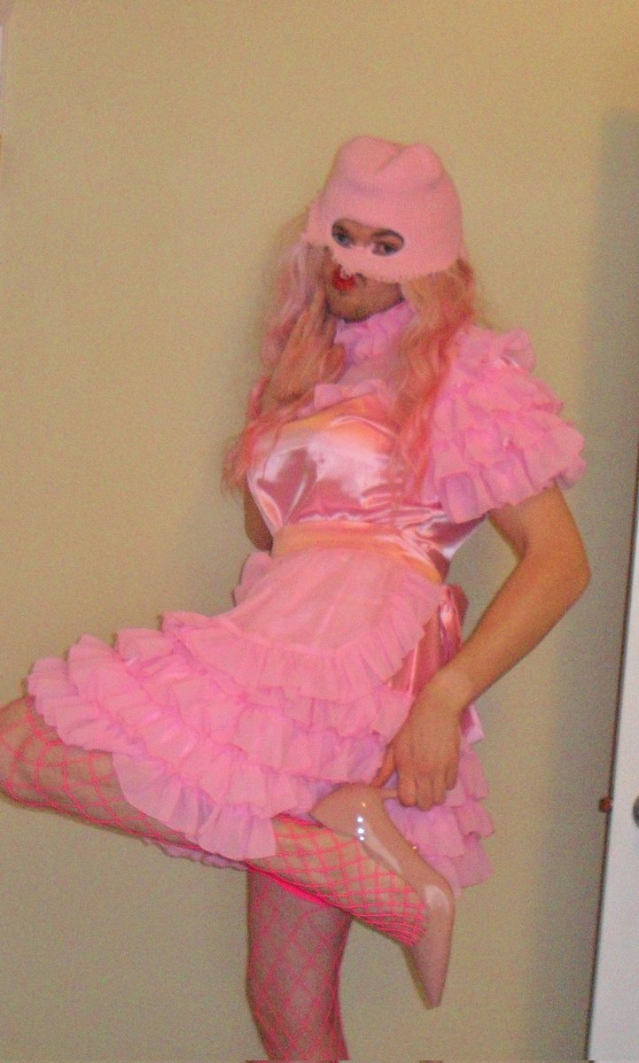 Sissyboythomas's tweet photo. Don't I look pretty? @Sissyboythomas #Sissyboythomas #obeywomen #femalesupremacy #forcedfeminization #femdom #sissy https://t.co/5UTBh8vCOj