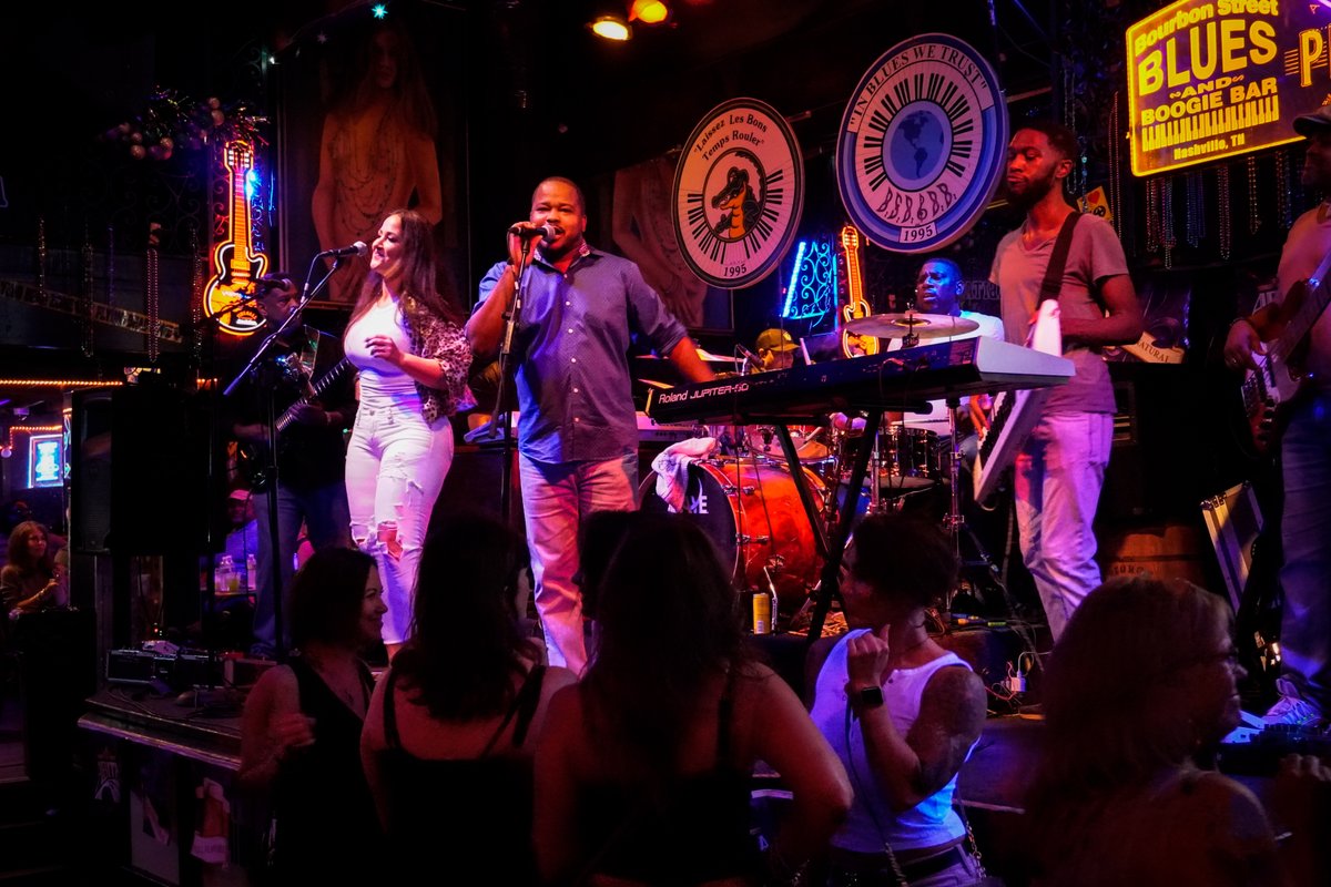 220printers's tweet photo. Hit the dance floor this Friday w/Nashville Soundz!
#BourbonStreetBlues | #Nashville https://t.co/Yxmgm6mWA5