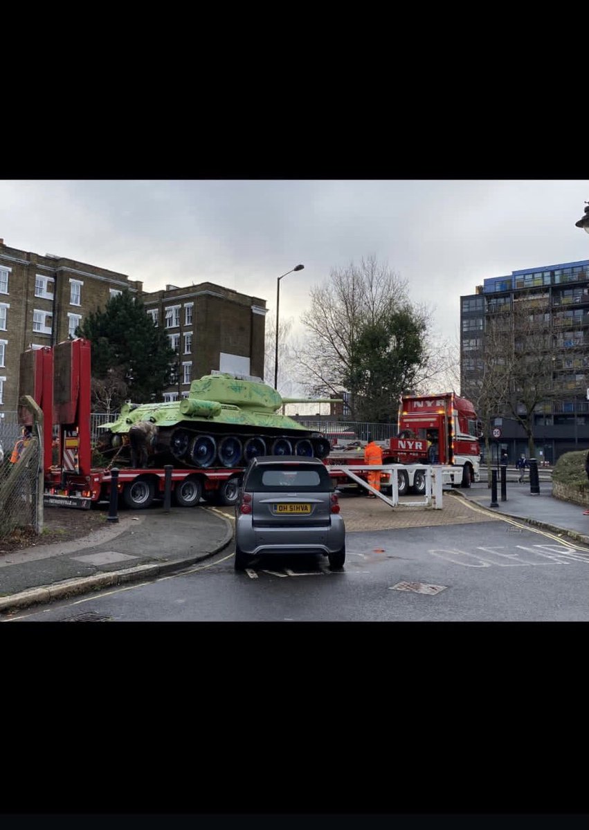 spizzenergi's tweet photo. @madmidweeker @PimlicoBill @EricIdle Owner took it away off his land told media for renervation & next day insisted volunteer gardeners remove the plants & bench seats & painted out “Stompie Garden” also put gates on the entrance #Tanksi #Stompie the #SpizzTank is not coming back. https://t.co/7OIw5xAHz6