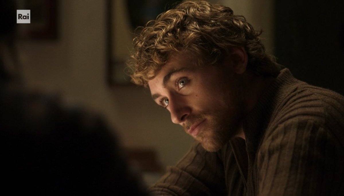 🎭🪁🎨| The bright yellow that means rebirth ✨ tweet media