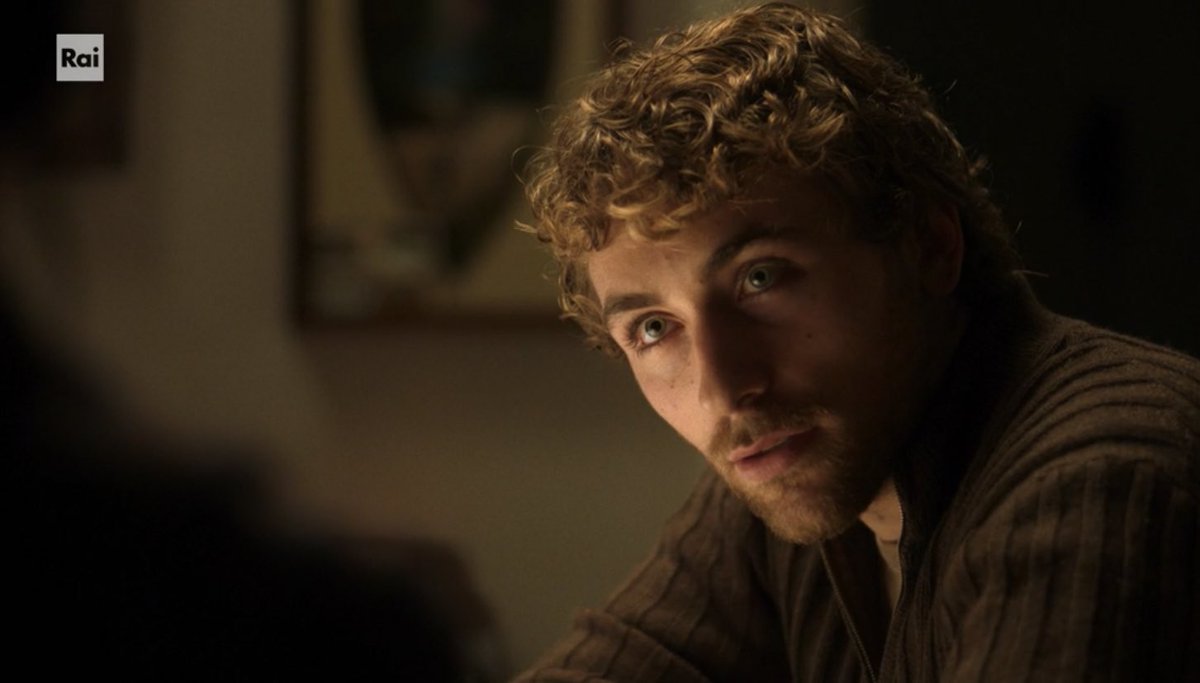 🎭🪁🎨| The bright yellow that means rebirth ✨ tweet media