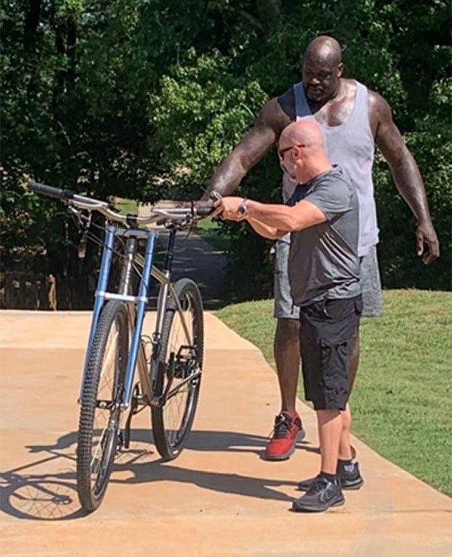 FK8fh6FWYAIKFgm?format=jpg&name=900x900