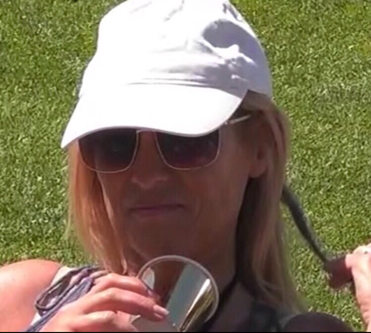 comentadorbbb21's tweet photo. “Eu nunca apontei o dedo a ninguém”, not a Jaciara a ARRASAR o Nuno no meio de uma das galas #bbtvi #bbfamosos #bbfamosostvi https://t.co/PIVD954Ypo