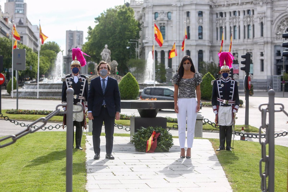 DiegoRBCA's tweet image. Este es el resumen de la gestión de Almeida y Villacís en Madrid, solo han pasado 20 meses desde que inauguraron el pebetero en homenaje a la víctimas de la pandemia.