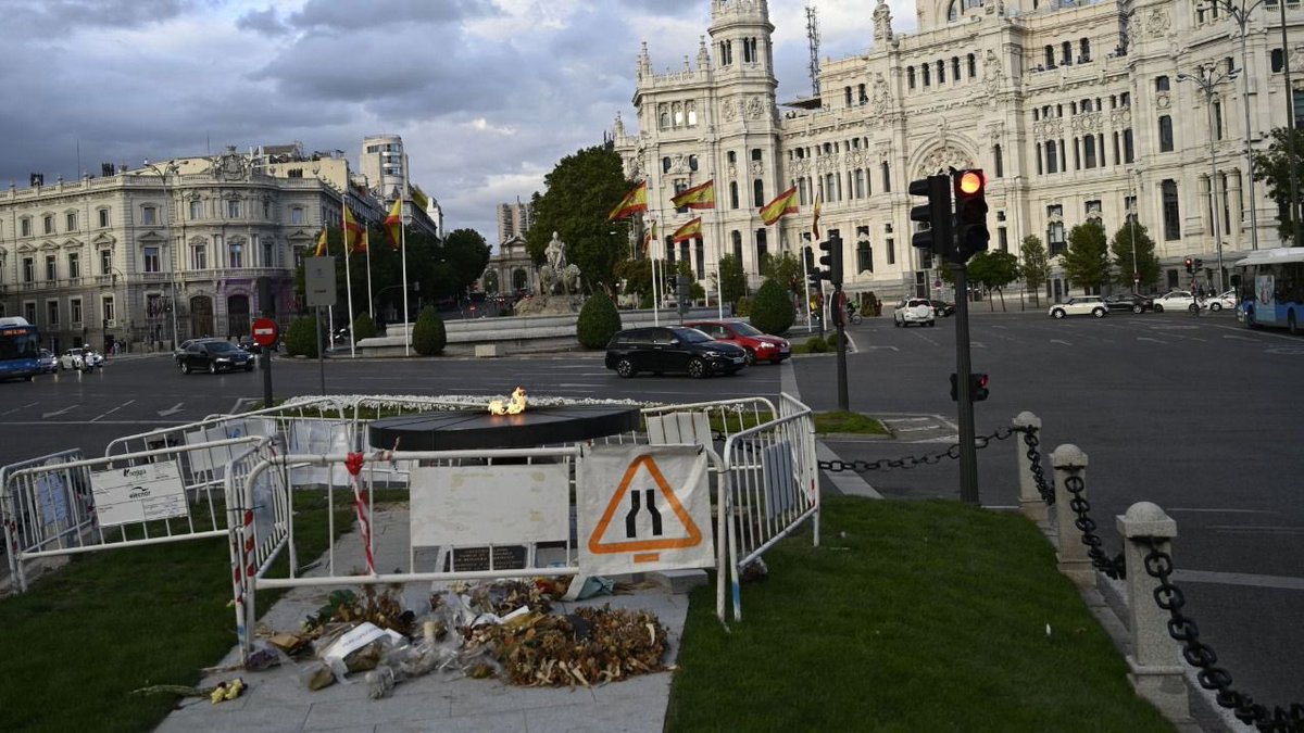 DiegoRBCA's tweet image. Este es el resumen de la gestión de Almeida y Villacís en Madrid, solo han pasado 20 meses desde que inauguraron el pebetero en homenaje a la víctimas de la pandemia.
