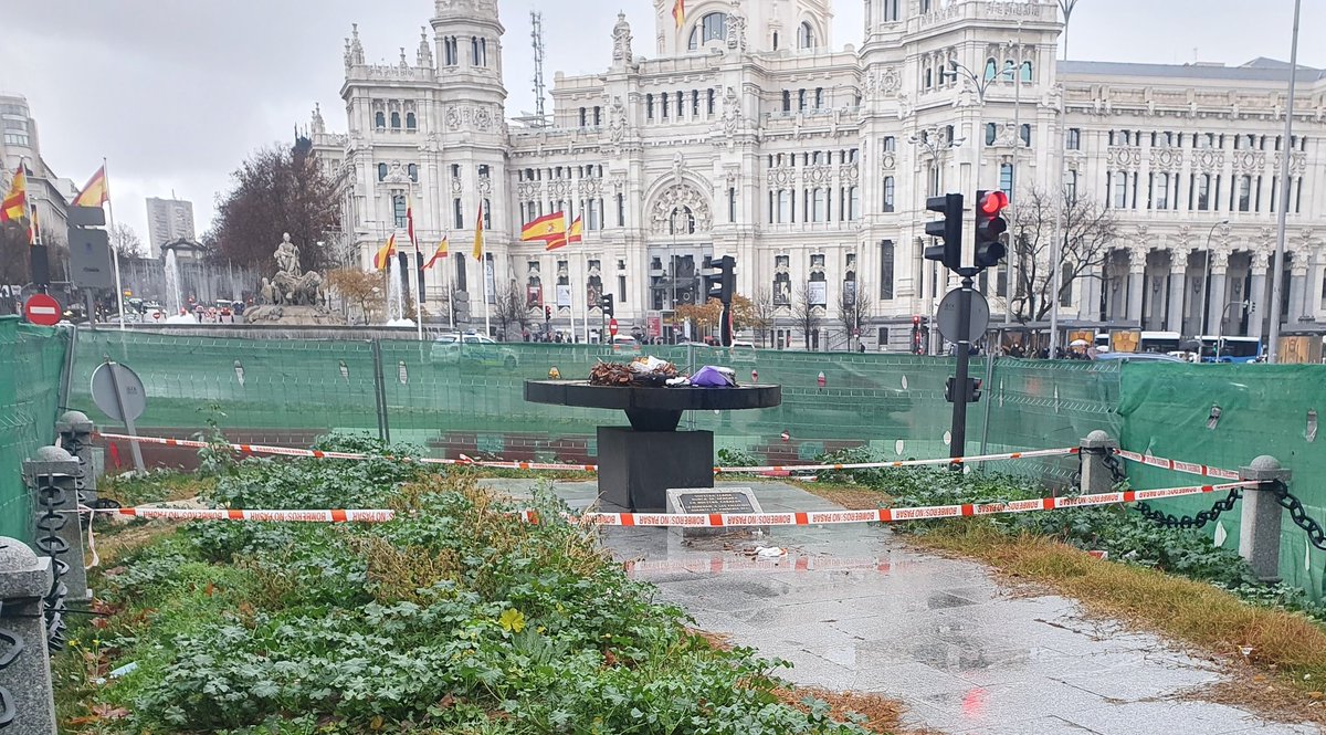 DiegoRBCA's tweet image. Este es el resumen de la gestión de Almeida y Villacís en Madrid, solo han pasado 20 meses desde que inauguraron el pebetero en homenaje a la víctimas de la pandemia.