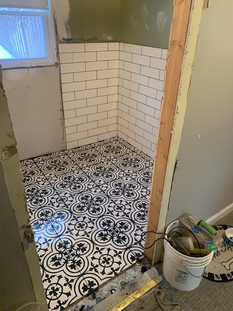 AllenOl57434246's tweet image. Grouted and done! #tileguy #sidework #whatweekend