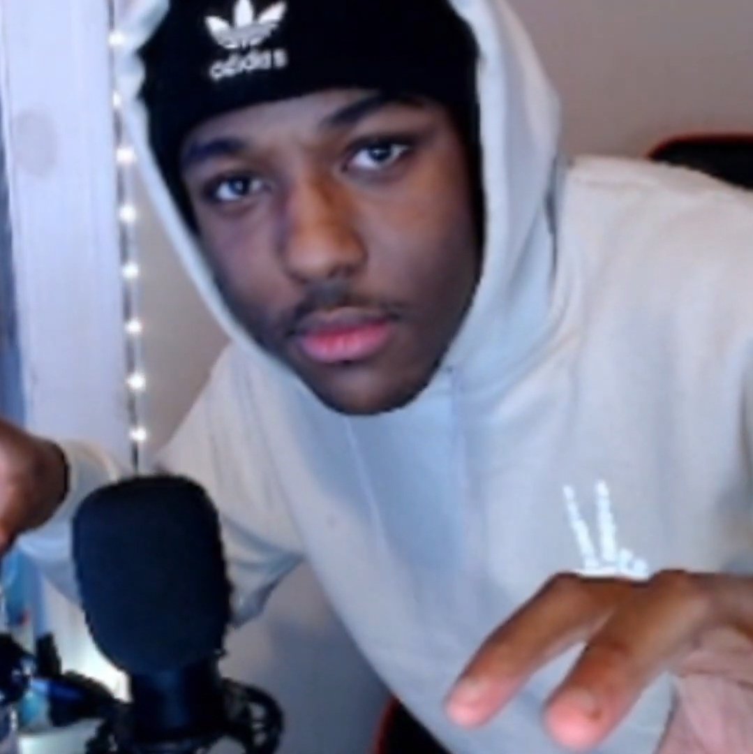 frank_kaminski_'s tweet image. New PFP @RellsBackup ❤❤🥶