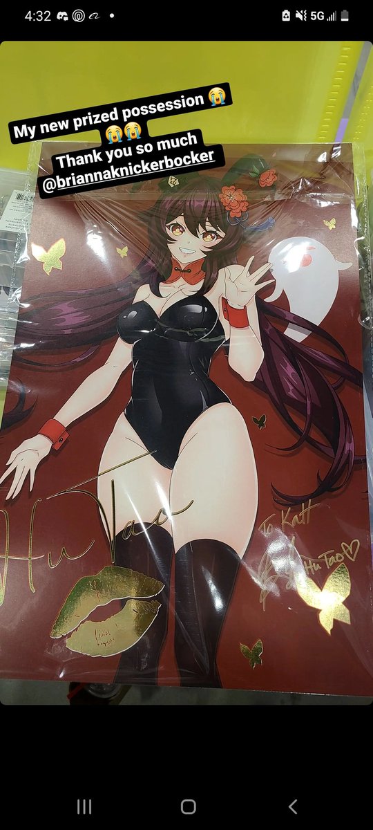 t0xickatt's tweet photo. Don't know if anyone will see this but today someone was accidently sold my signed print 😭😭😭😭 if you have it could you please exchange it for another one, ill even include an extra decal 😭😭😭😭😭😭😭 #weebcon2022 https://t.co/PKGbkLYwRq