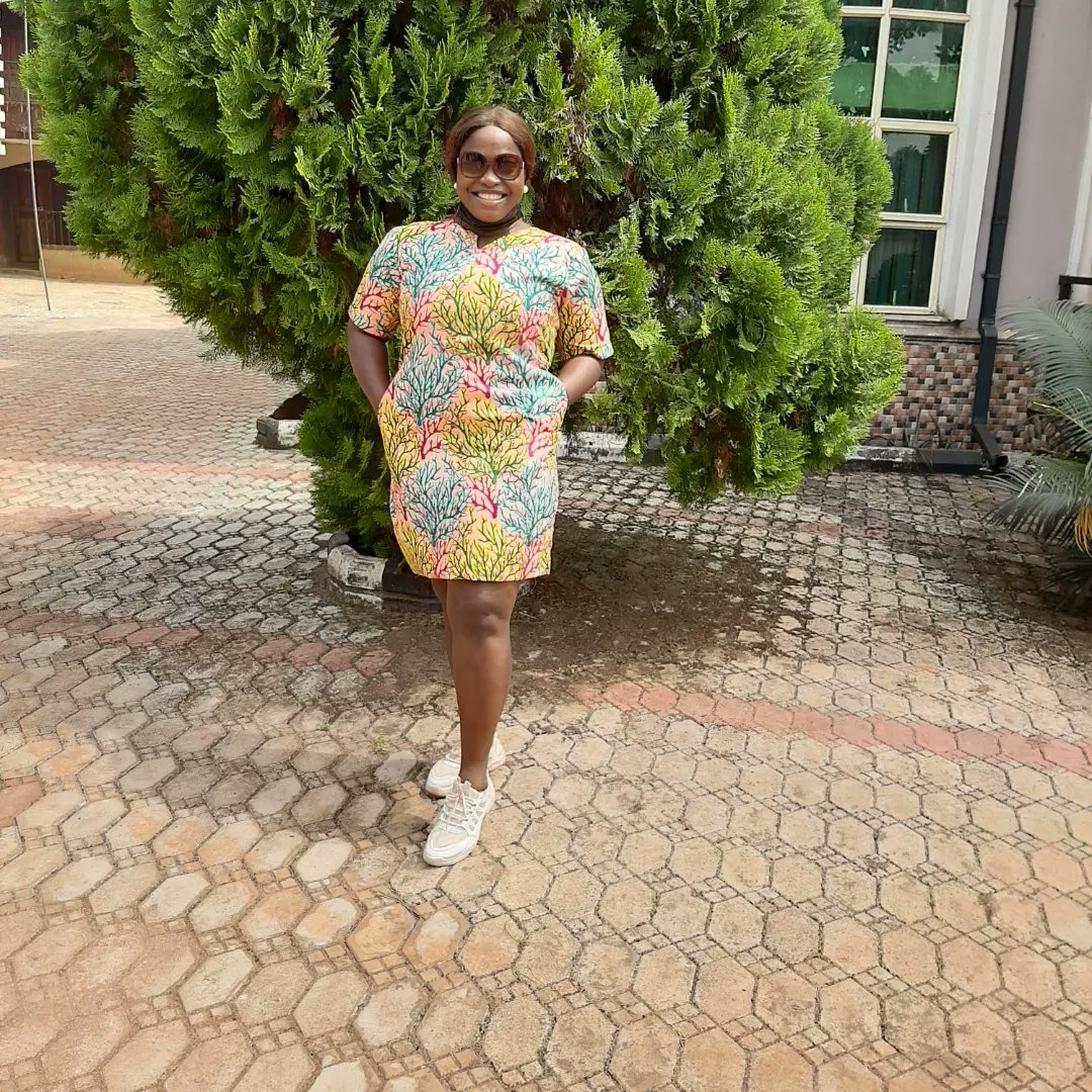 ChinakweKosiso1's tweet photo. Happy new month to you!!!
 May your month be filled with genuine love, peace and good tidings.
 God will keep you and grant you over flowing blessings, Amen. 
Best wishes from your favourite cake girl.
.
.
#anambrabaker #onitshabaker #worldclassbaker #internationalbaker https://t.co/Cgg8TIHYOB