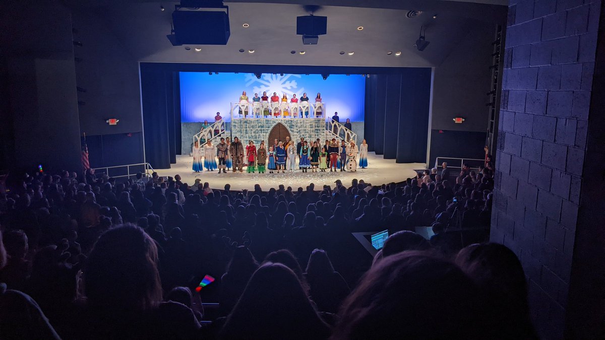 NorthScottHS's tweet photo. Amazing..@nshsLP #lancerpride https://t.co/xSFZpJGlHc
