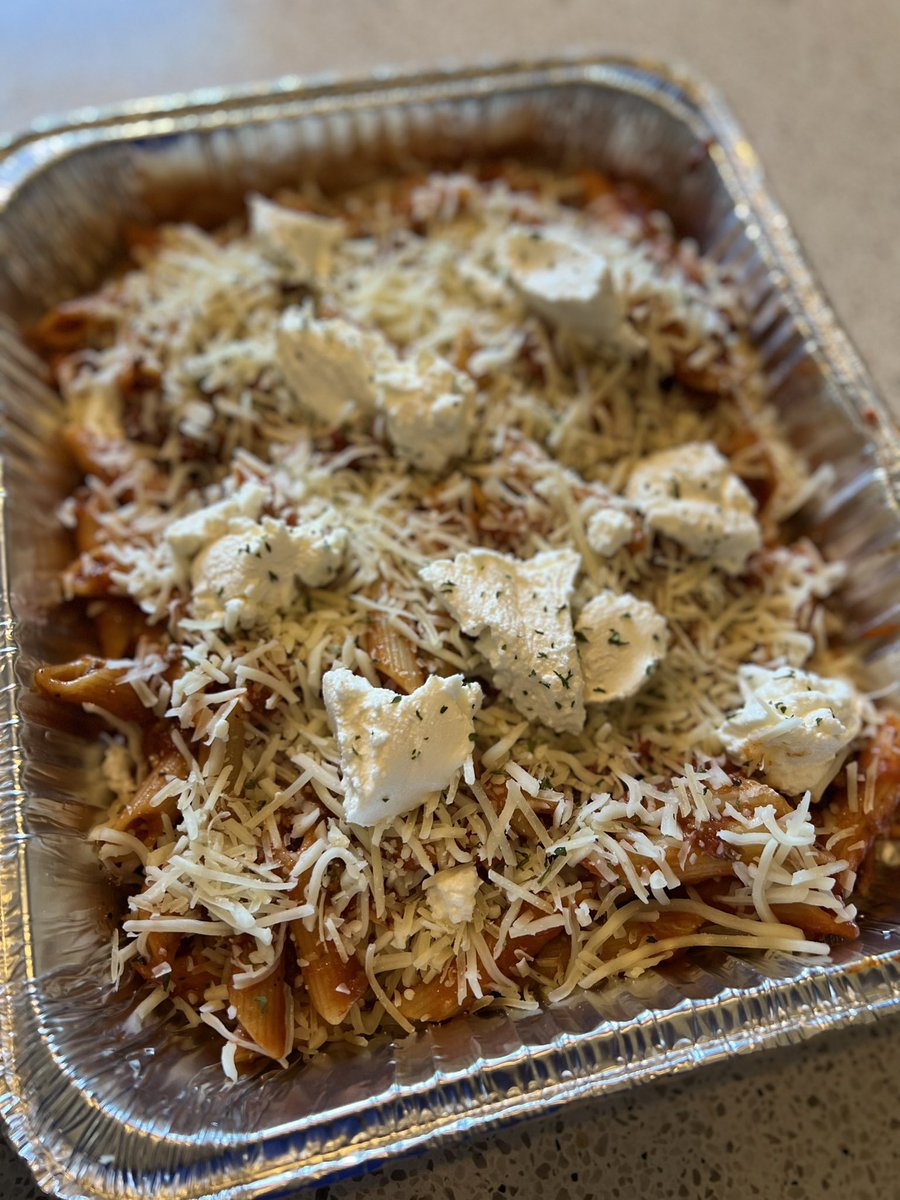 ChrisCuervo78's tweet photo. Homemade Baked Ziti #twittersupperclub #MakeAmericaCookAgain ๐ https://t.co/InNB9KdNWS