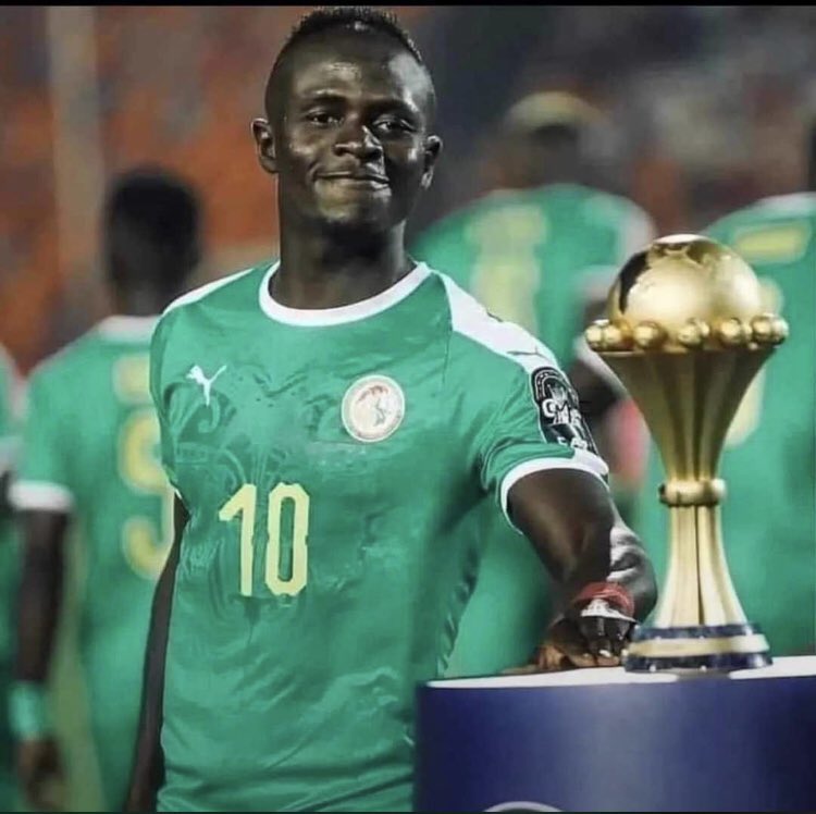 Sokhna__Awa's tweet photo. From this                         To this😭🙏🏾🇸🇳 https://t.co/MnVqYIzVDI