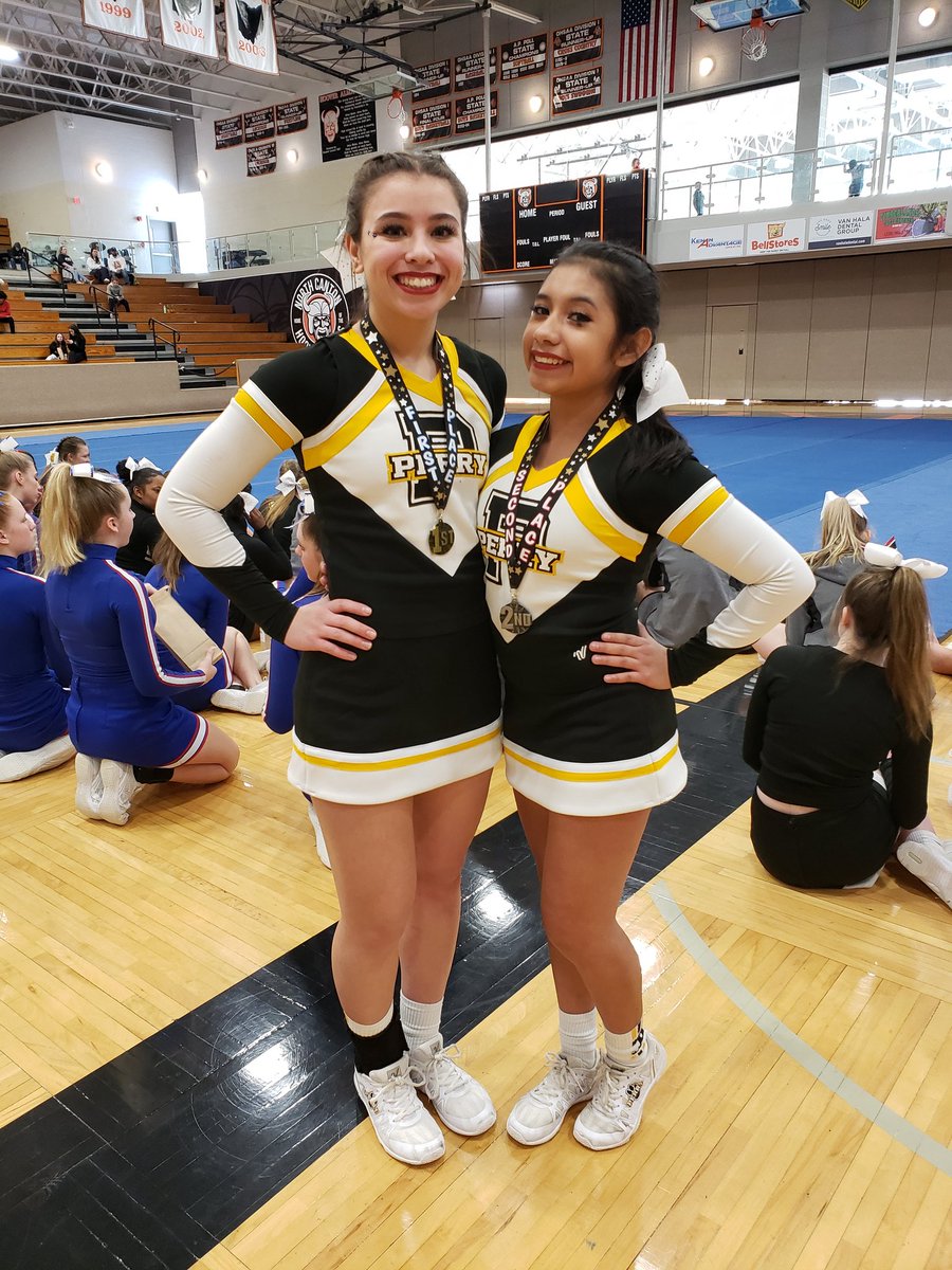 PHSCompTeam's tweet image. 1st and 2nd place in the jump off.