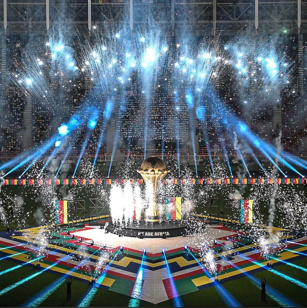 Smallgod_12's tweet photo. Les Lions organisent et les Lions Remportent
🇨🇲🦁🇲🇱

@Dykhive @lissa_channel_ @FootballSenegal @caf_online_FR @TotalAfcon2021 https://t.co/n0SWuXA5a7 https://t.co/UPh4nIE6Th