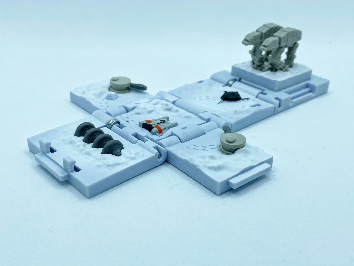 toypicsdude's tweet image. Got these a few years ago. They’re part of the SW Box Busters game series. Never got into the game, they sure do make some cool display pieces!! @SteveOSaysStuff @BanthaSkullcom @yak_face @PadawanCollects @Collectorian #StarWars #boxbusters #toypics #toyphotography #Toycollector