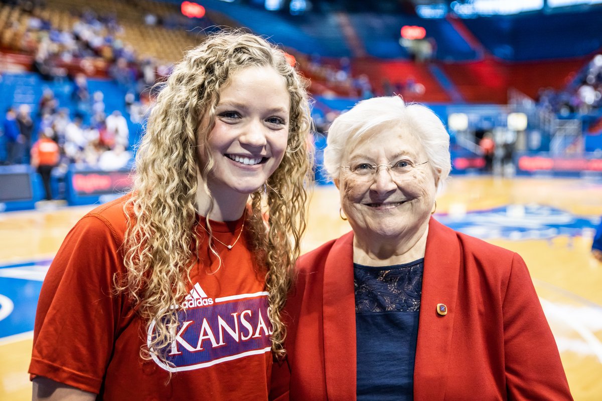 KUSwimDive's tweet photo. Special congratulations to our very own, @kateasteward on receiving the Marlene Mawson Exemplary Woman Student-Athlete Award at halftime of today's @KUWBball game!

#KUswimdive #RockChalk https://t.co/XzRElPKCdw