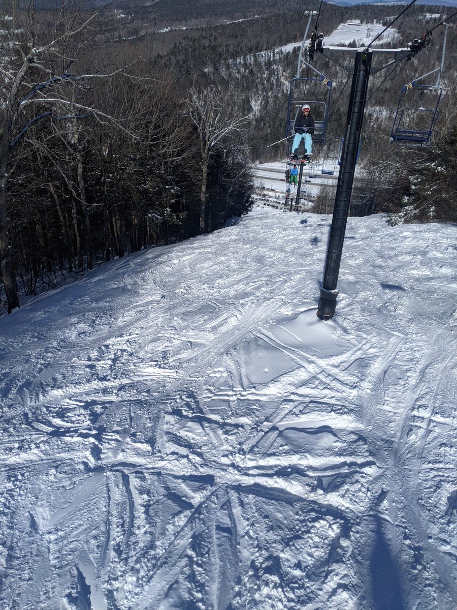 Have you ever wondered about that weird little ski area off I-89 in NH? Ever wanted to try it? DO IT NOW. RIGHT NOW. @WhalebackMTN is skiing as good as ever. This is the week. DO IT.
#SkiTheEast
#skilocal
#shredthegnar