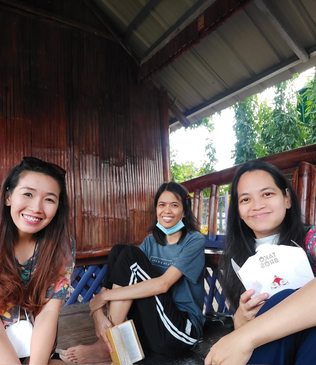 EuBrideofChrist's tweet photo. Saturday Fellowship with my dear sisters โค #BibleReading #BreakingOfBread #Prayer #Encouragement #SharingMeals #Worship https://t.co/3ktWNraatU