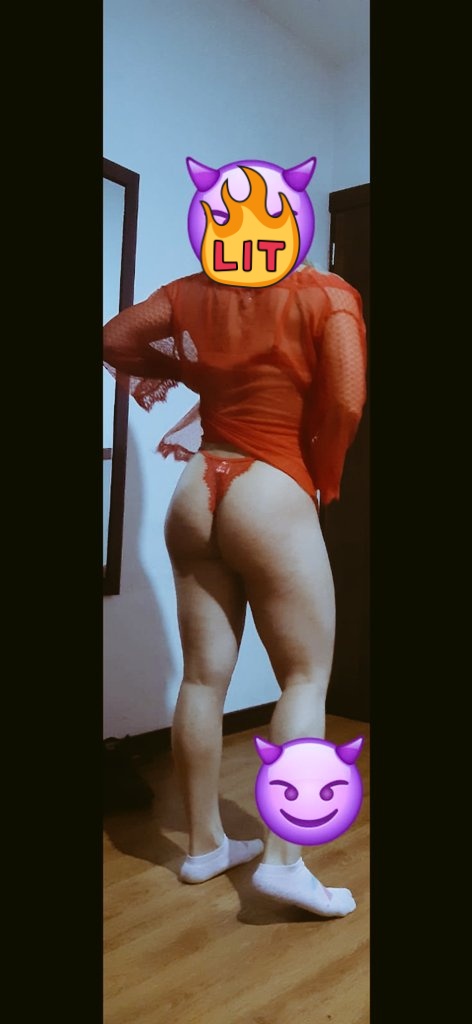 cuencahotwife's tweet photo. En busca novio fijo en cuenca 🤭.. Escribir al dm singles respetuosos y educados.. Presentarse con fotos. https://t.co/xxIs3fs3Jz