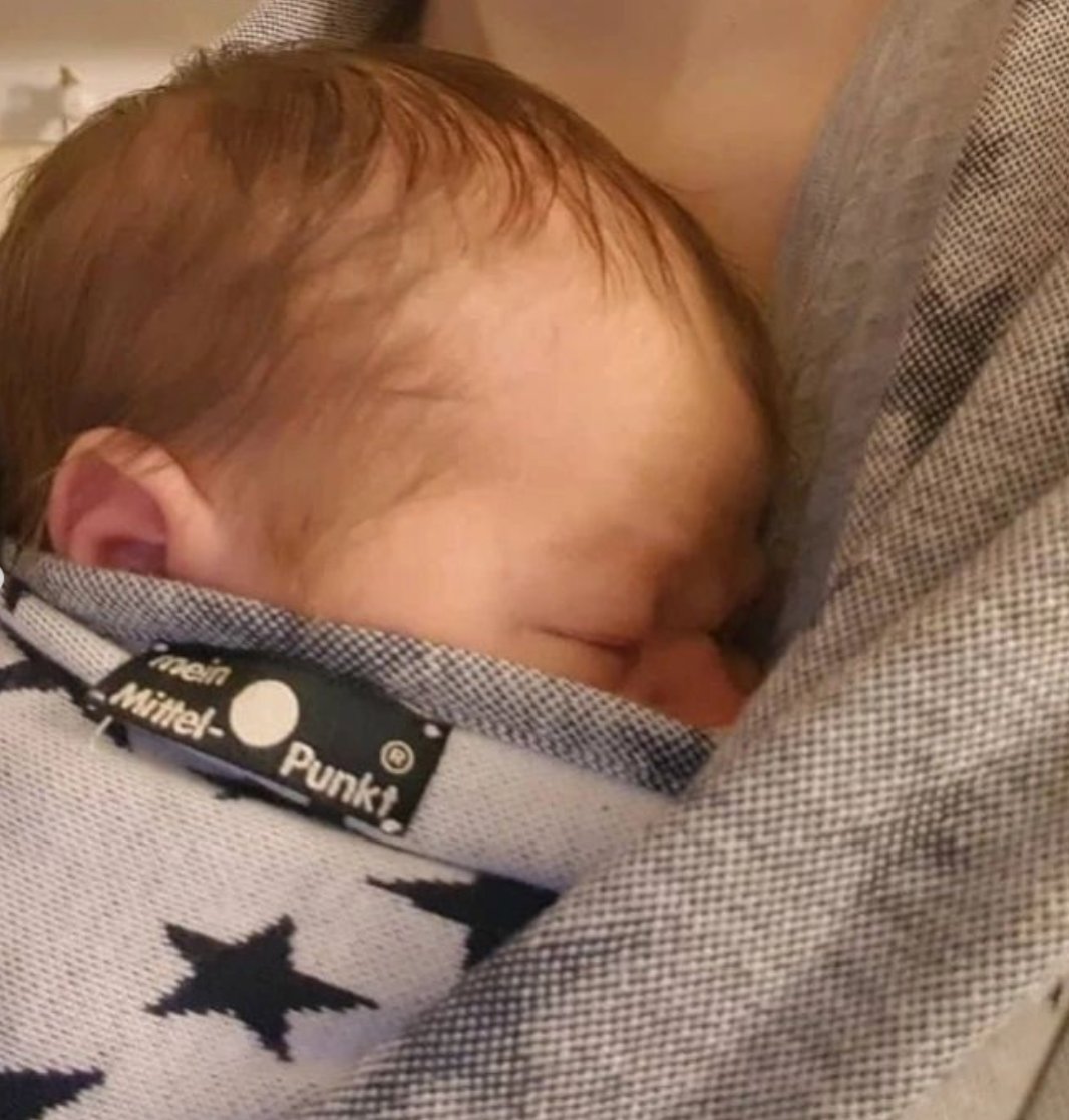 DIDYMOS_Baby's tweet photo. Yesterday we talked about our jersey wraps. Thanks for tagging us (use #didylove or #didymos). Here's a selection showing how versatile our jersey wraps are 🍀
#didycommunity #babywearing #babywearingbond #alovingbond #didyfans #trageliebe #tragetuch #babywrap https://t.co/luPmciAJ2u