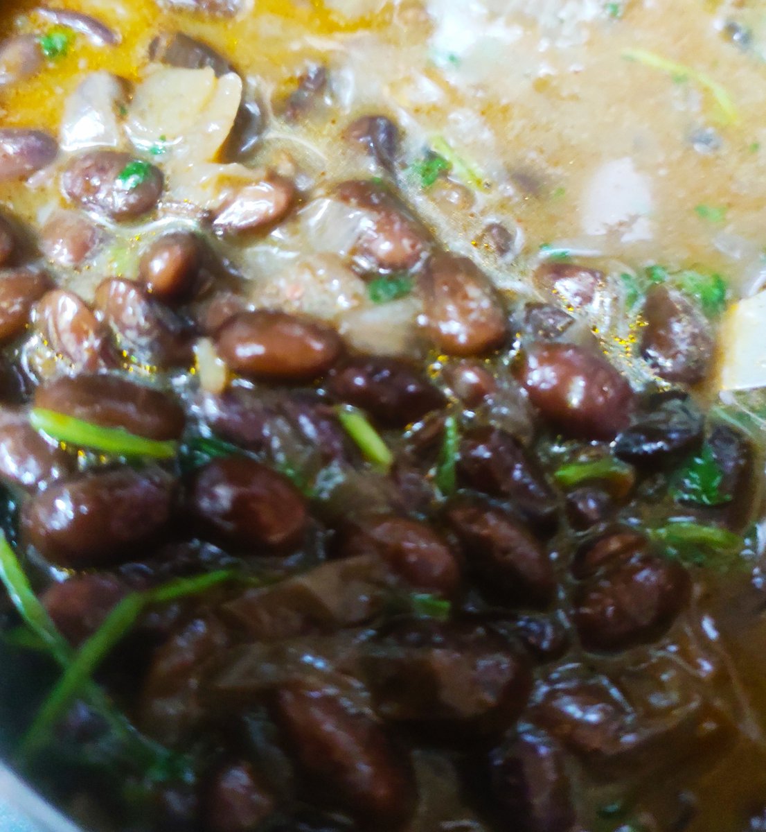 AanchalPsd's tweet photo. A Tamil friend &amp; colleague brought this as a gift back from his official visit to #Uttarakhand😇. A product of the Mahila Umang Producers Company based in #Kumaon. 
@GrassrootsNgo 
#UmangHimalaya
#vocalforlocals
#bhatkidaal
#blacksoyabean https://t.co/Ph1MogFlDc