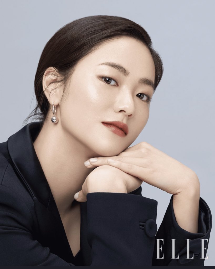YeobeenAR's tweet photo. [📸]220207 —تحديث انستقرام المجلة الكورية EllE بصور ليوبين بالتعاون مع armani beauty 
#JeonYeoBeen #전여빈 https://t.co/5vspboa14i
