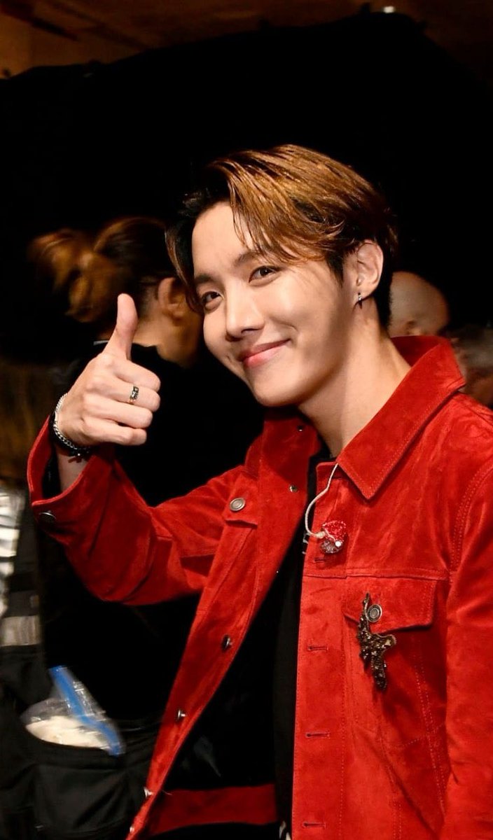 yoongives_'s tweet photo. HAPPY HOBI DAY GA 🌻

 ☀️ like and rt
 ☀️ comment any hobi pic + bday greeting
 ☀️ tag 3 moots

 💞 for followers only / ph
 💞 free shipping 😉
 💞 will end on 2/18 , random time https://t.co/2ssT3CUb01
