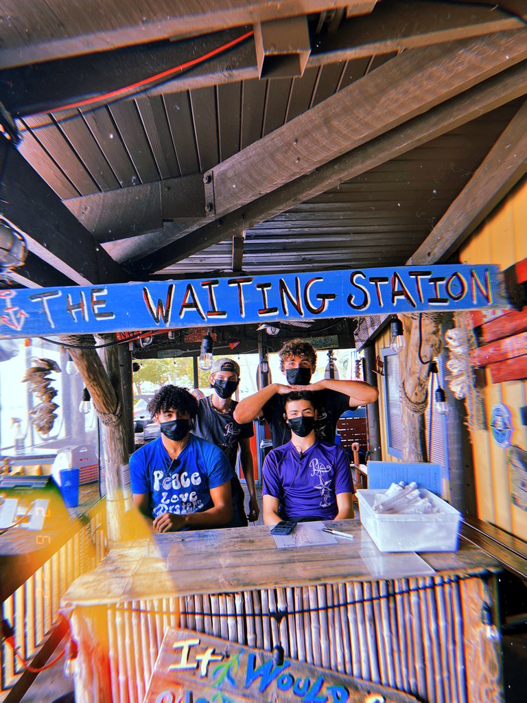 RustysInThePort's tweet photo. Honored to say that we have, hands down, the best front door greeters in the biz! I mean, just look at these friendly faces... at Rusty's at the Port!!! (Thanks for the great pic, Shan!!) 😎👍🌅🚢🐬 #beourguest #rightthisway #welcometorustys #rustysfam #rustysseafood #portlife https://t.co/NolQNaOmrz
