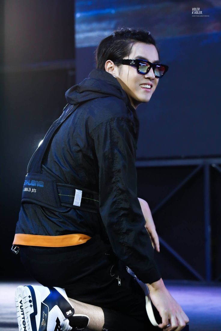 I love your sweet laughters

#kriswu  #kris_wu 
#AlwaysWithKrisWu  <a href="/KrisWu/">F凡N</a>  i♡U