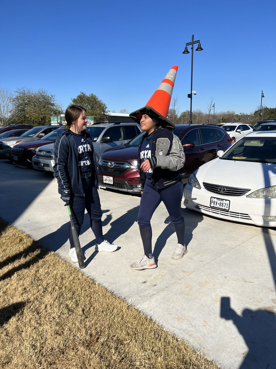 CoachKG_'s tweet photo. Never a dull moment. https://t.co/VGUY0Ndvym