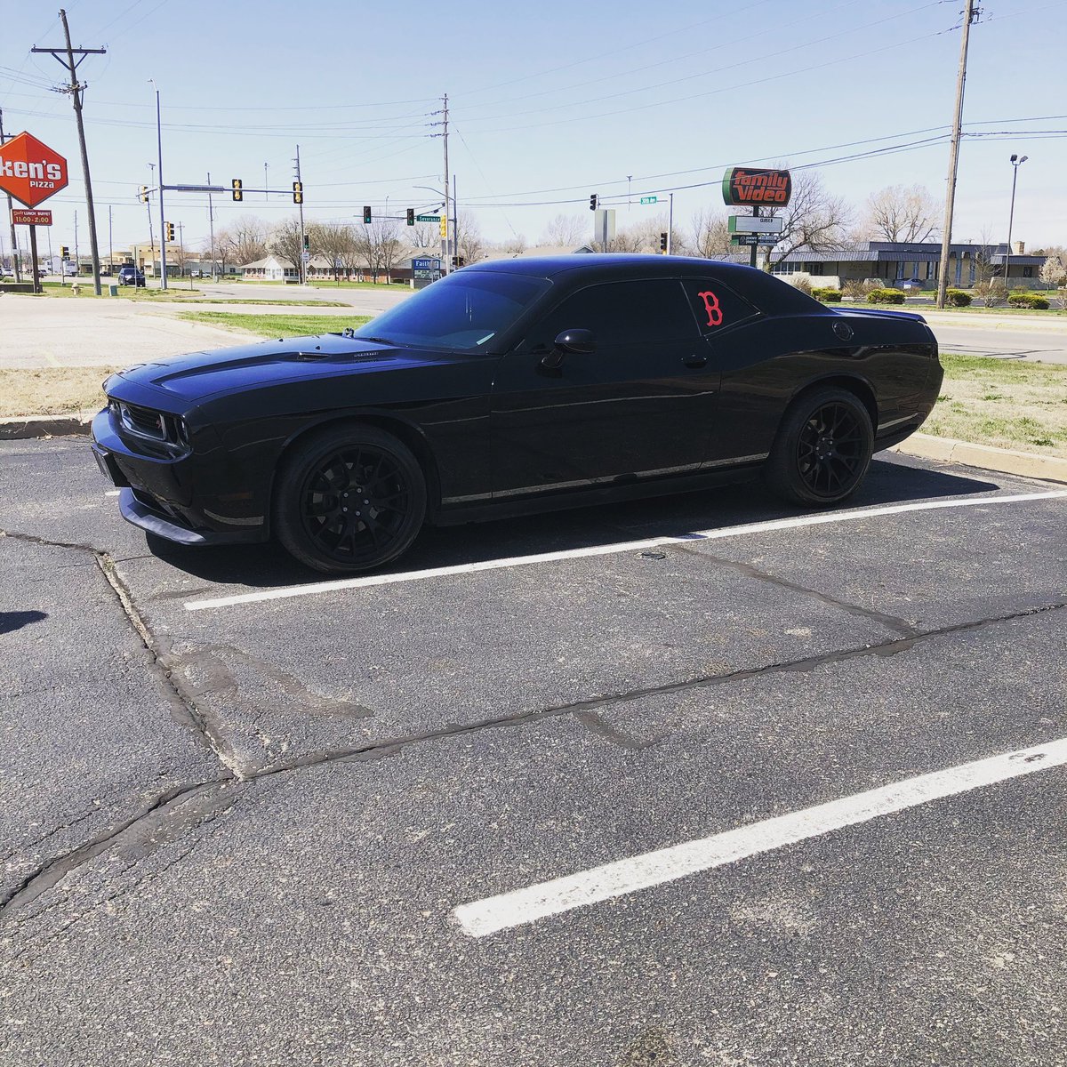 CoachBigD33's tweet photo. @GYC_Mark @OfficialMOPAR @Dodge @graveyardcarz https://t.co/MPllErwwur