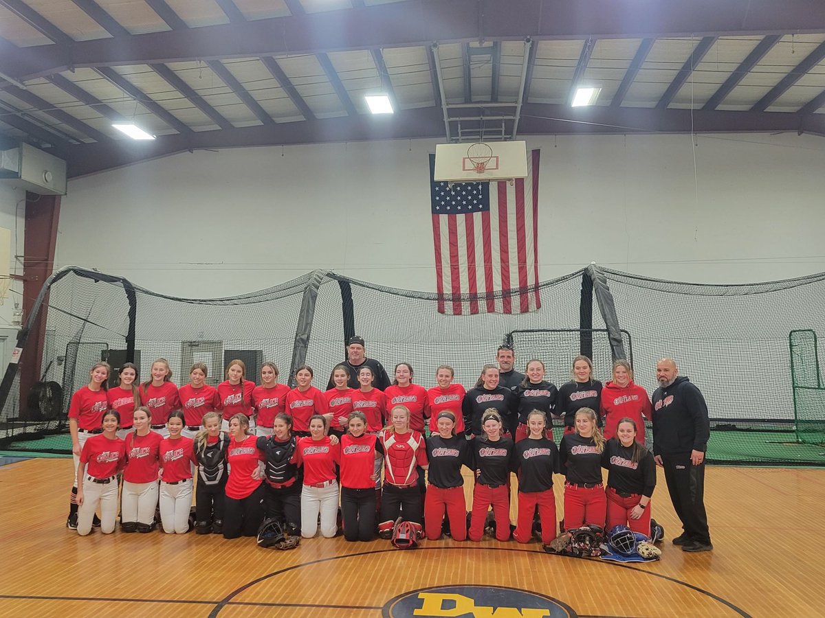 Thanks to Coach Berg, Coach Skelly, Coach Cav, and Coach Toby as well as all the Outlaws teams that helped make our weekend an awesome one.  It is great to be apart of an organization that wants everyone to be involved and get better together.  Fantastic weekend of softball!