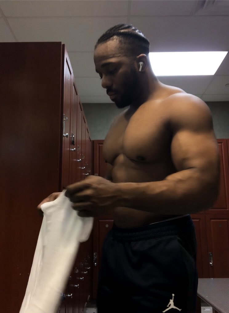 OntopCa's tweet photo. Eating good #fitness #gym #FitnessMotivation https://t.co/w5CxQBUF9e