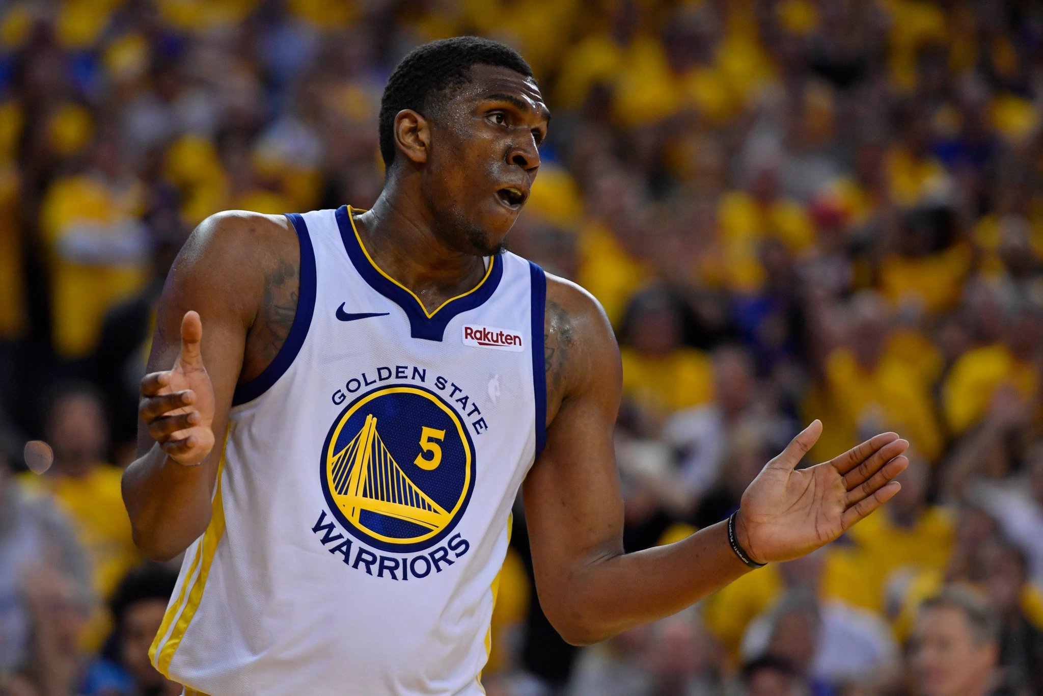 Hoje o nosso velho jovem pivô Kevon Looney completa mais um ano de vida

Happy birthday 